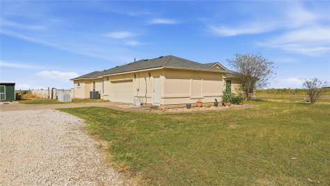 15620 Harry Lind Road Elgin TX 78621