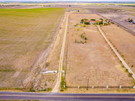 15620 Harry Lind Road Elgin TX 78621