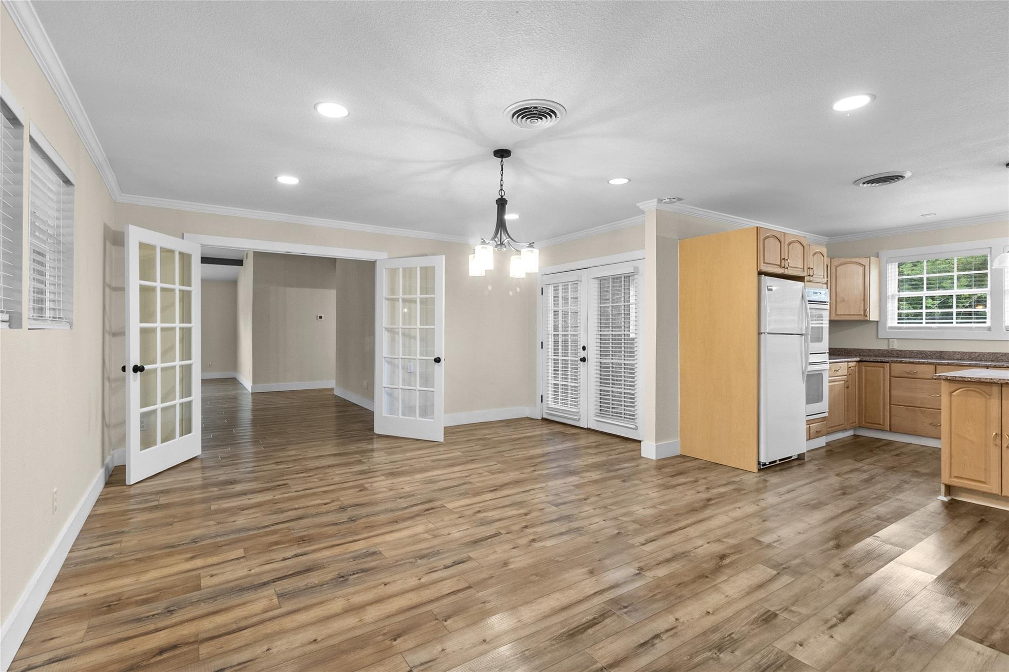 156 W Castleshoals Drive Granite Shoals TX 78654