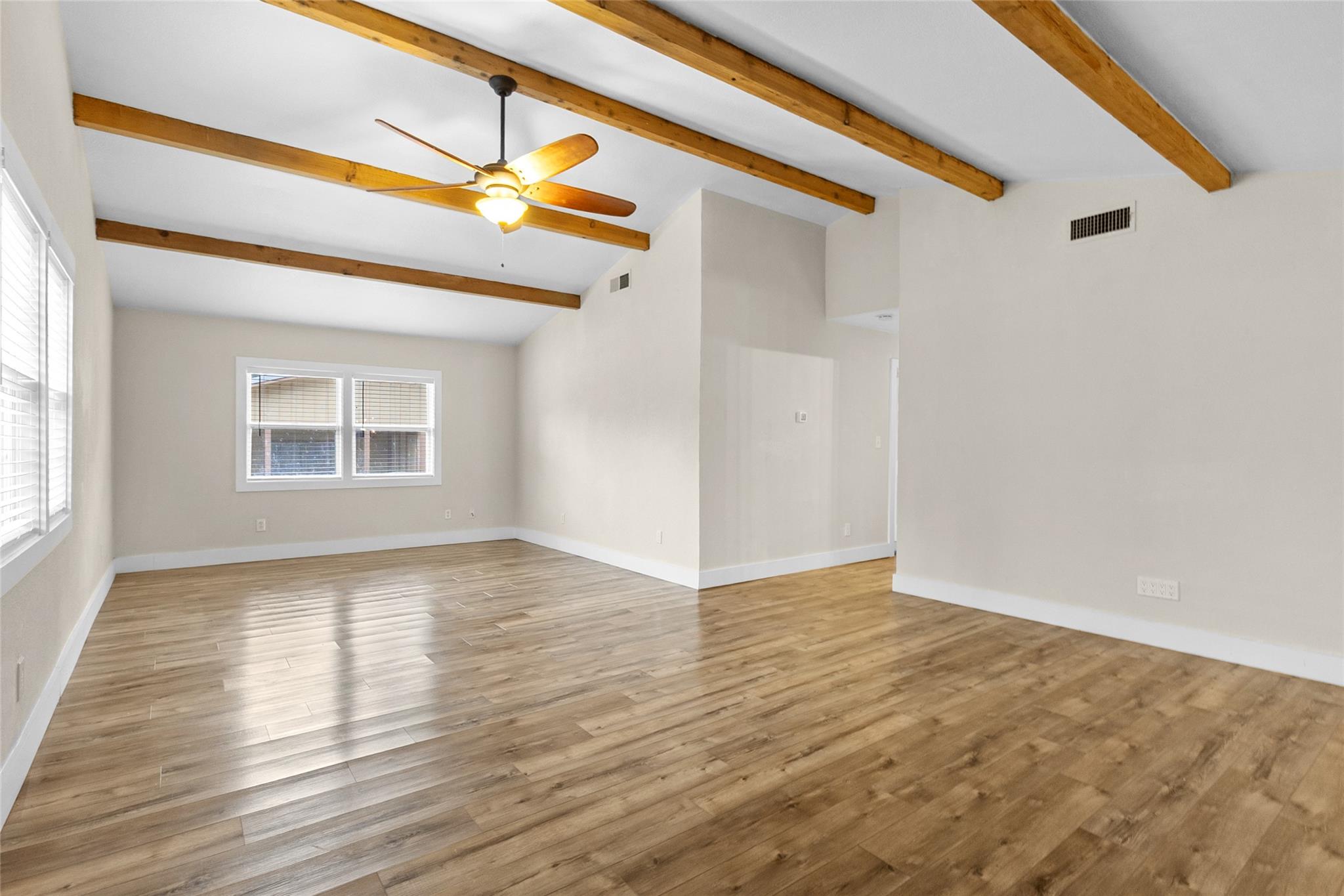 156 W Castleshoals Drive Granite Shoals TX 78654