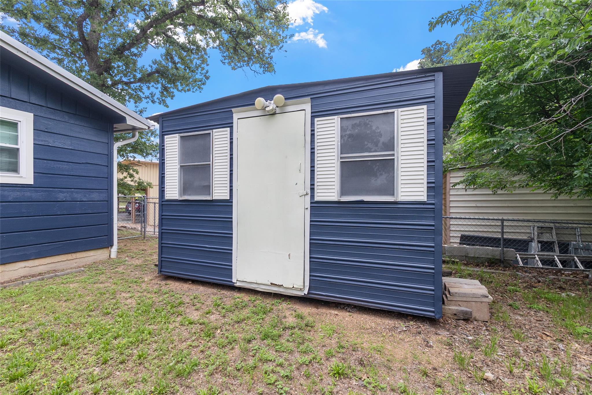 156 W Castleshoals Drive Granite Shoals TX 78654