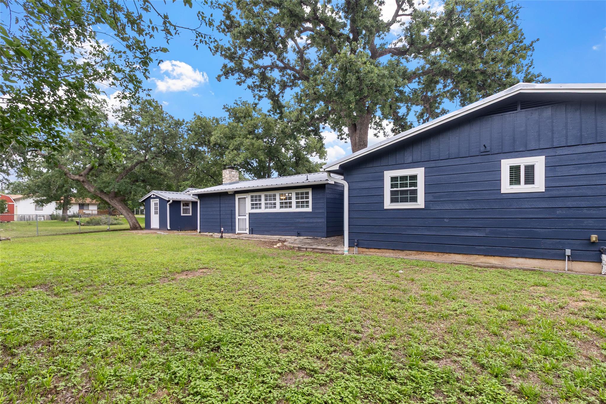 156 W Castleshoals Drive Granite Shoals TX 78654