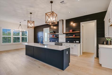 935 Wesley Ridge Drive Spicewood TX 78669