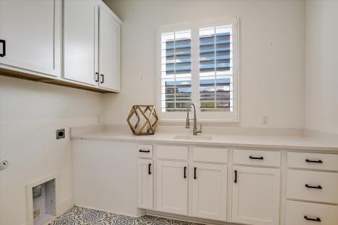 935 Wesley Ridge Drive Spicewood TX 78669