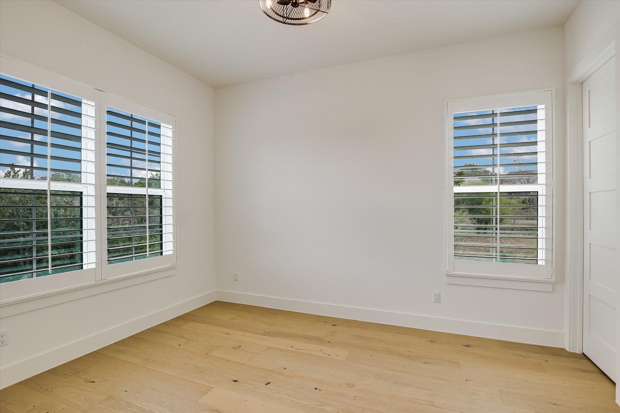 935 Wesley Ridge Drive Spicewood TX 78669