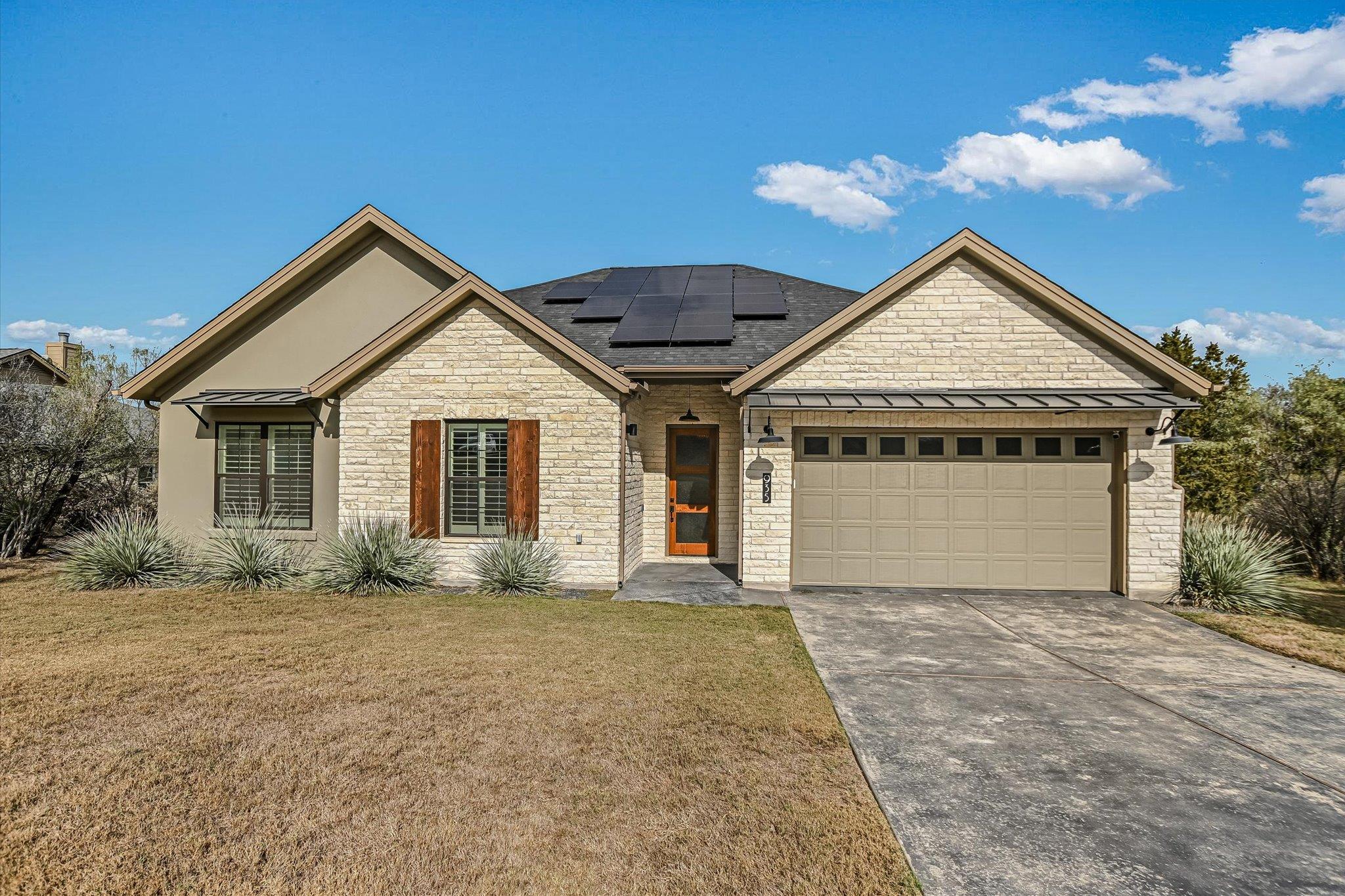 935 Wesley Ridge Drive Spicewood TX 78669