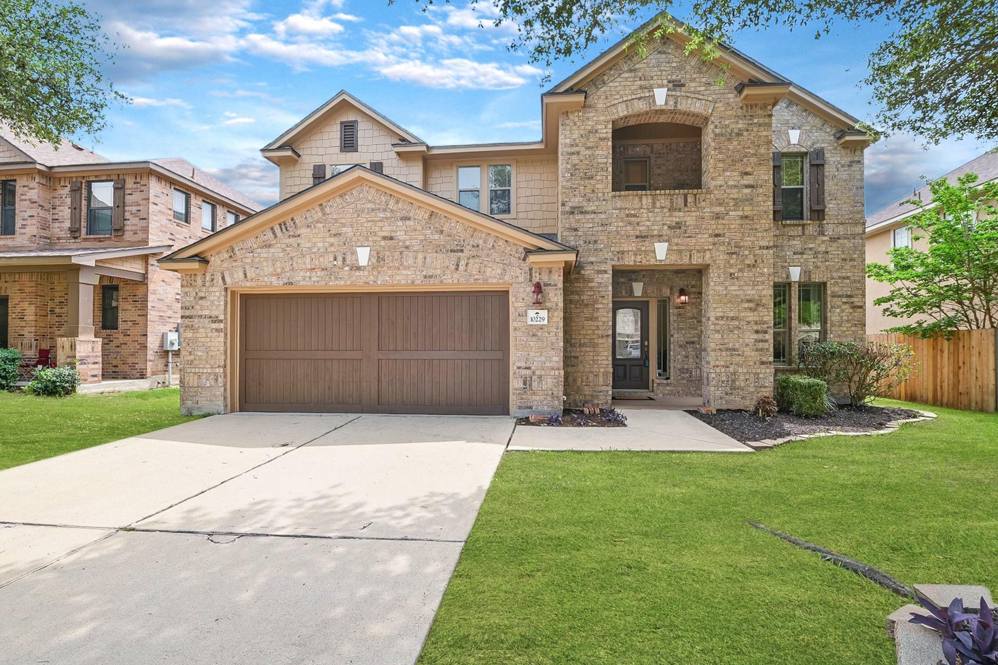 10229 English Oak Drive Austin TX 78748