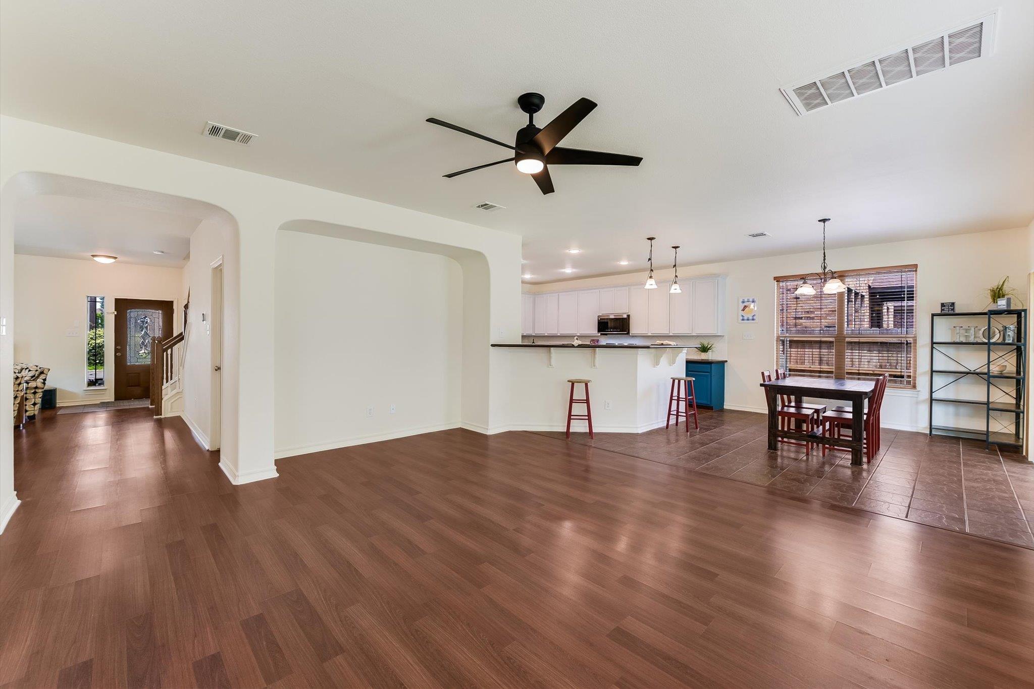 10229 English Oak Drive Austin TX 78748