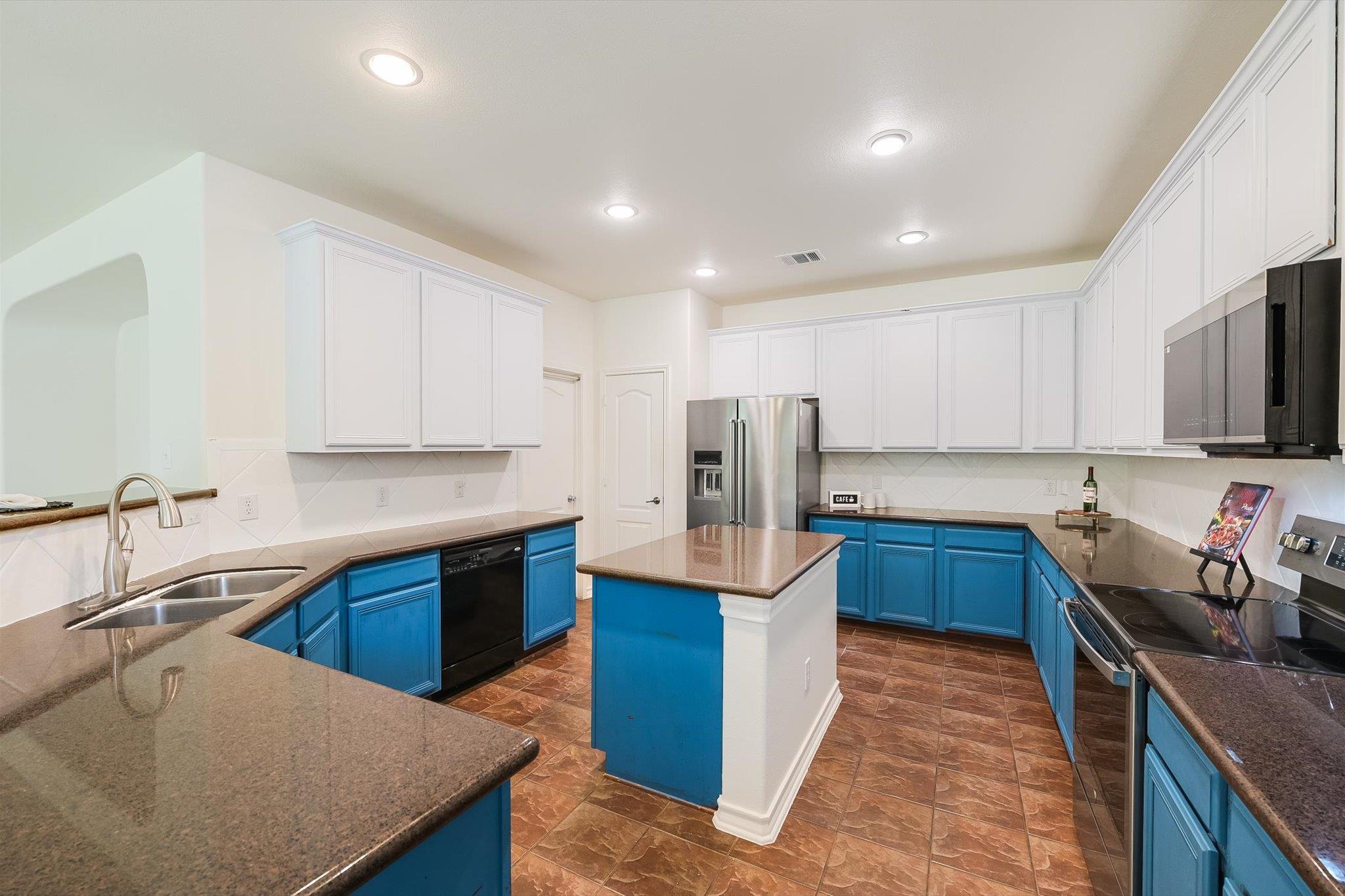 10229 English Oak Drive Austin TX 78748