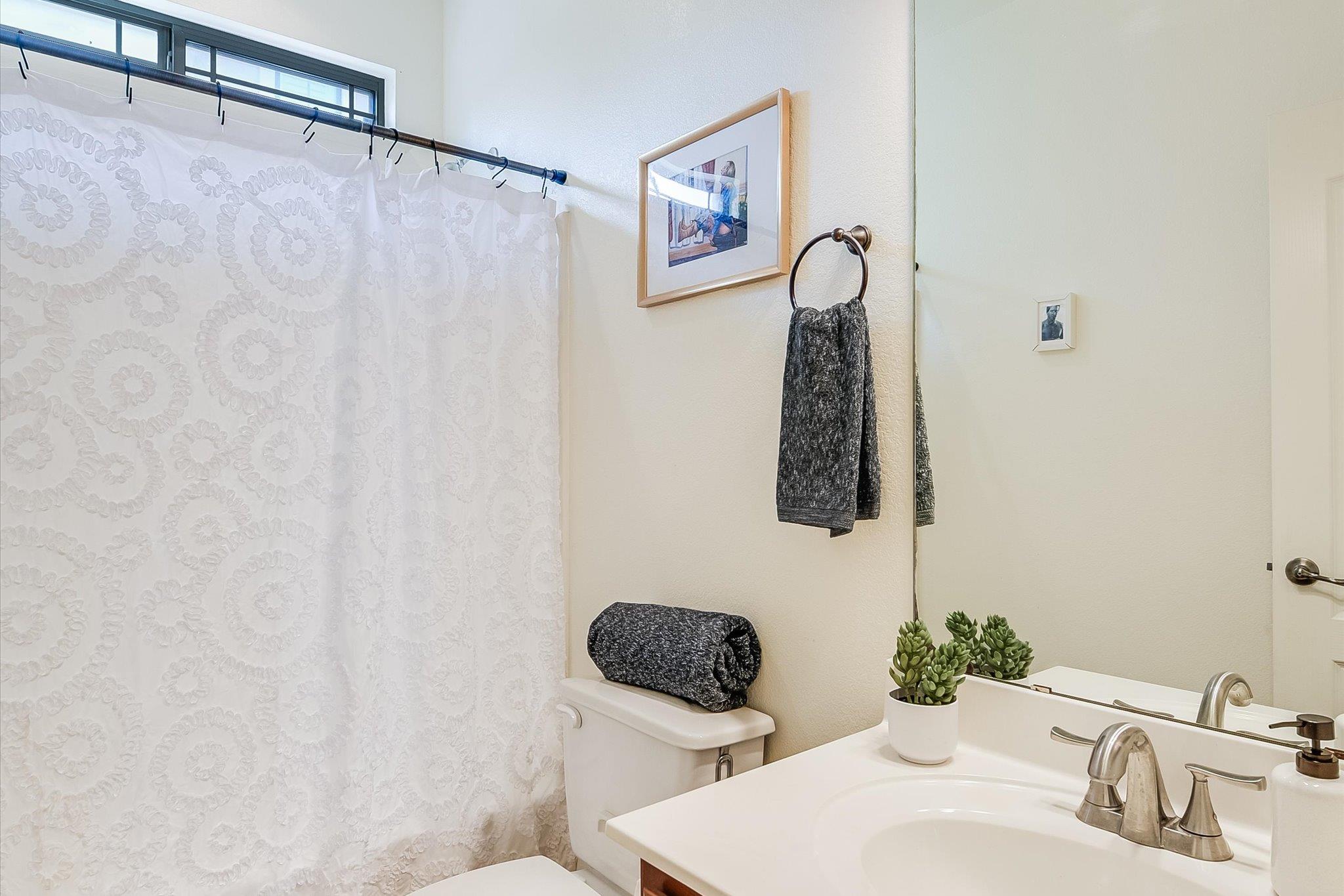 10229 English Oak Drive Austin TX 78748