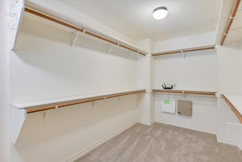 10229 English Oak Drive Austin TX 78748