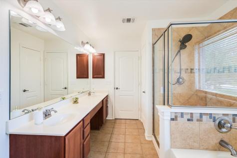 10229 English Oak Drive Austin TX 78748