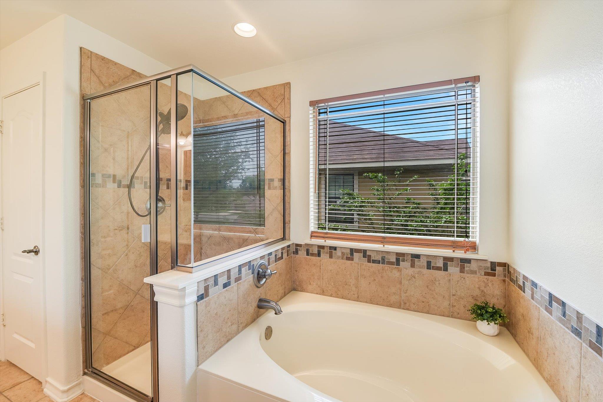 10229 English Oak Drive Austin TX 78748
