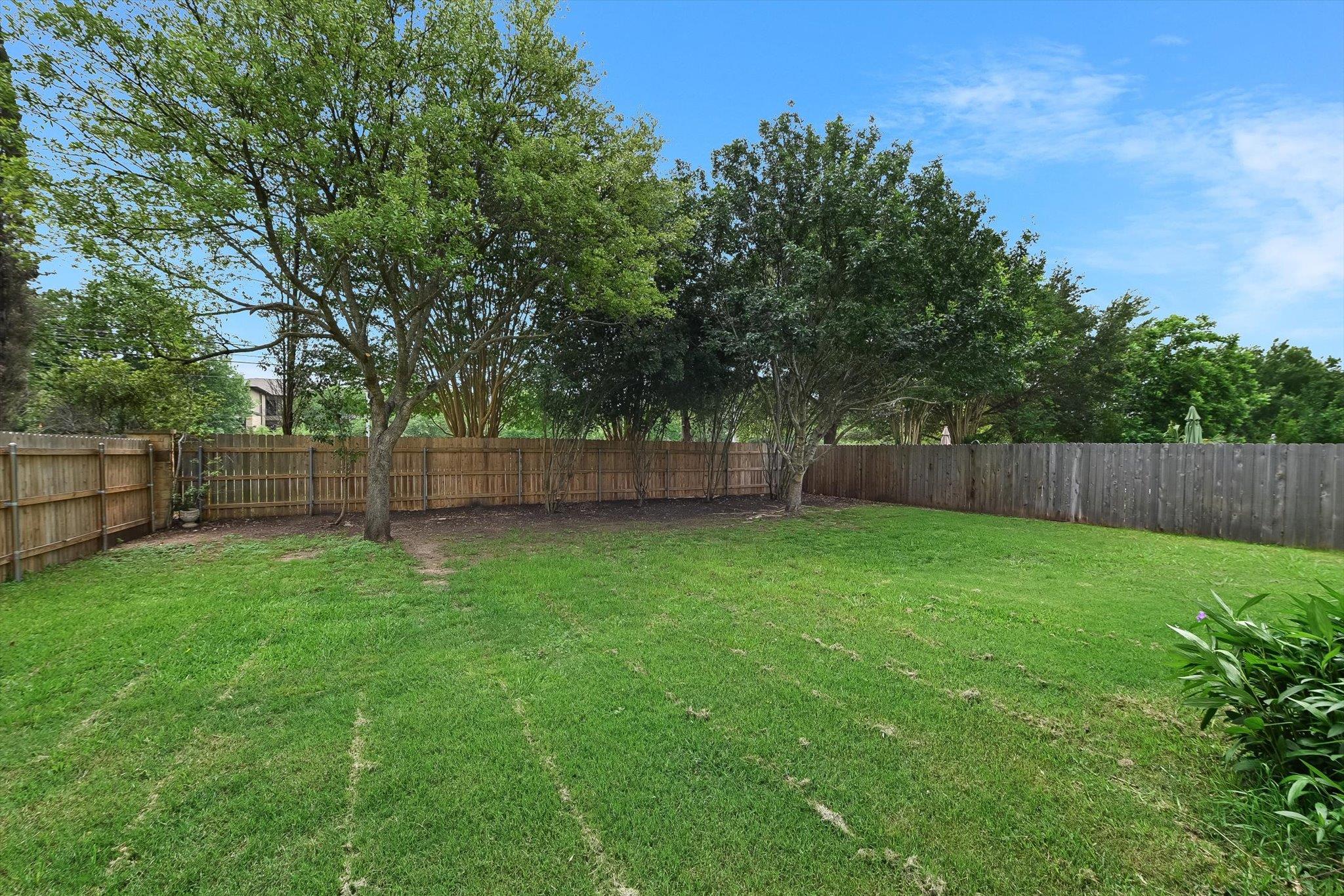 10229 English Oak Drive Austin TX 78748