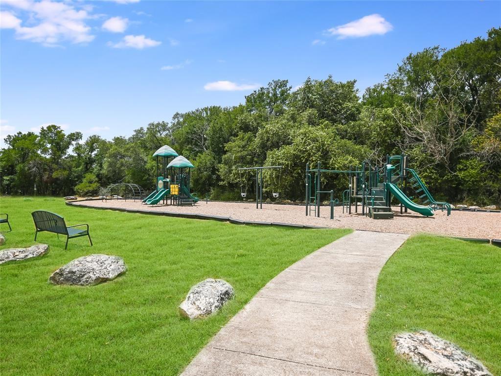 10229 English Oak Drive Austin TX 78748