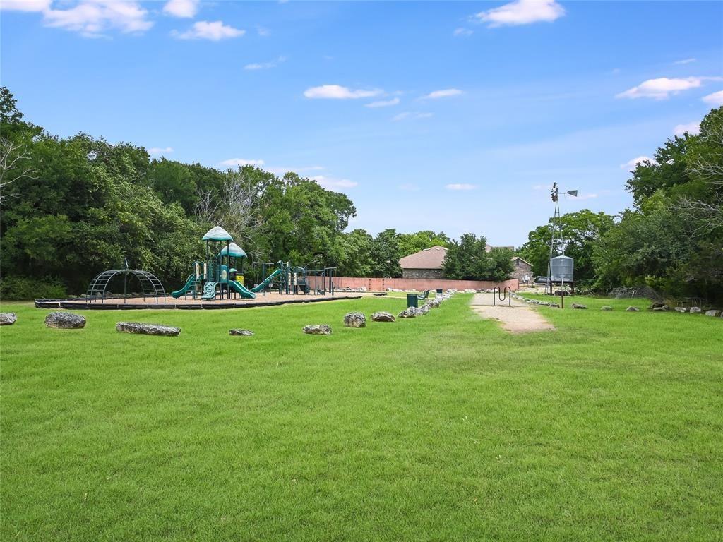 10229 English Oak Drive Austin TX 78748
