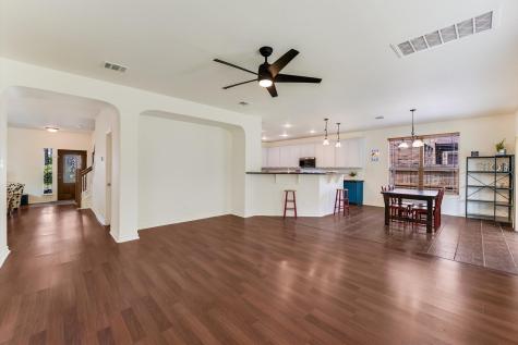 10229 English Oak Drive Austin TX 78748