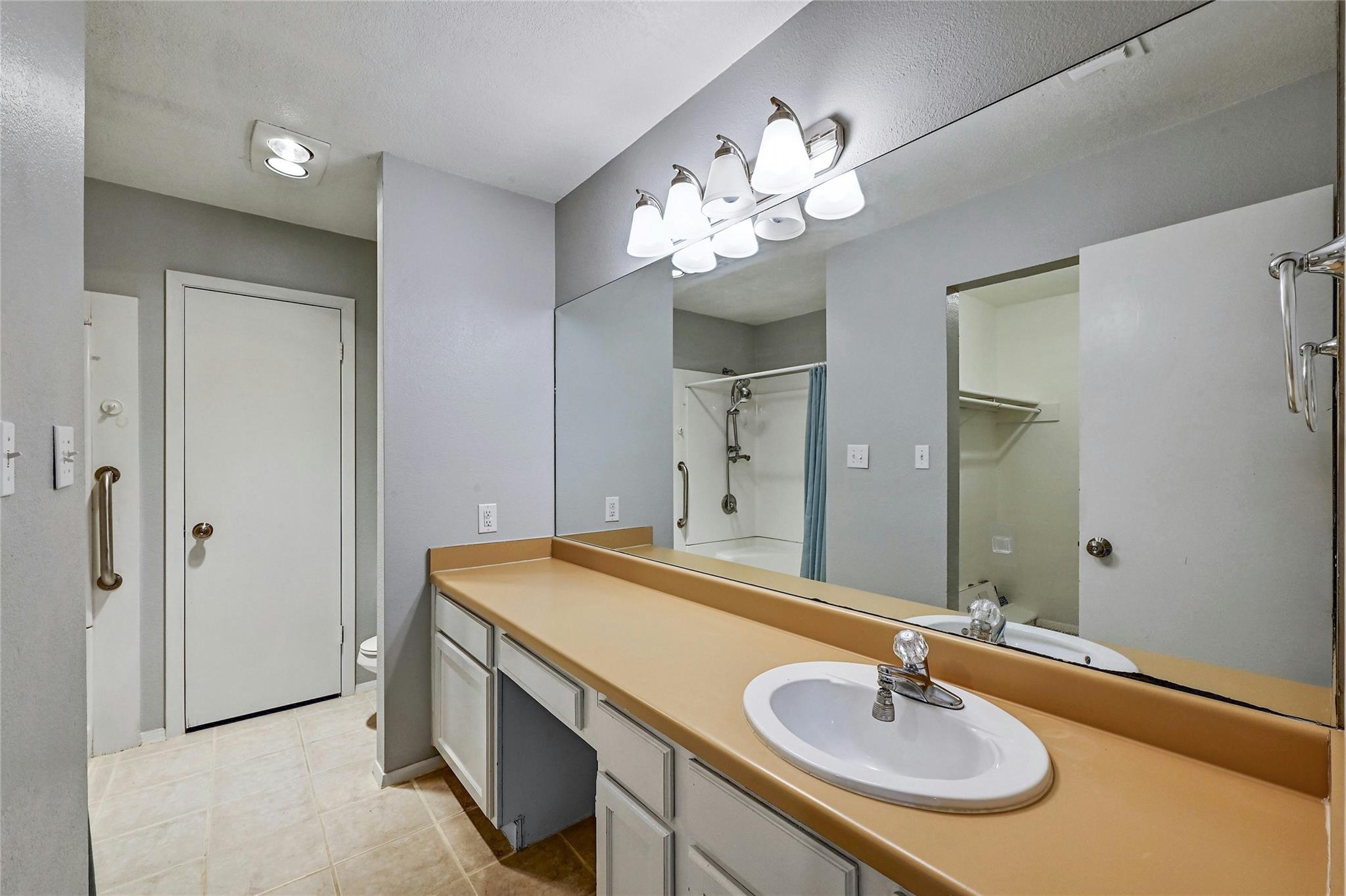 5306 Bedford Kingsland TX 78639