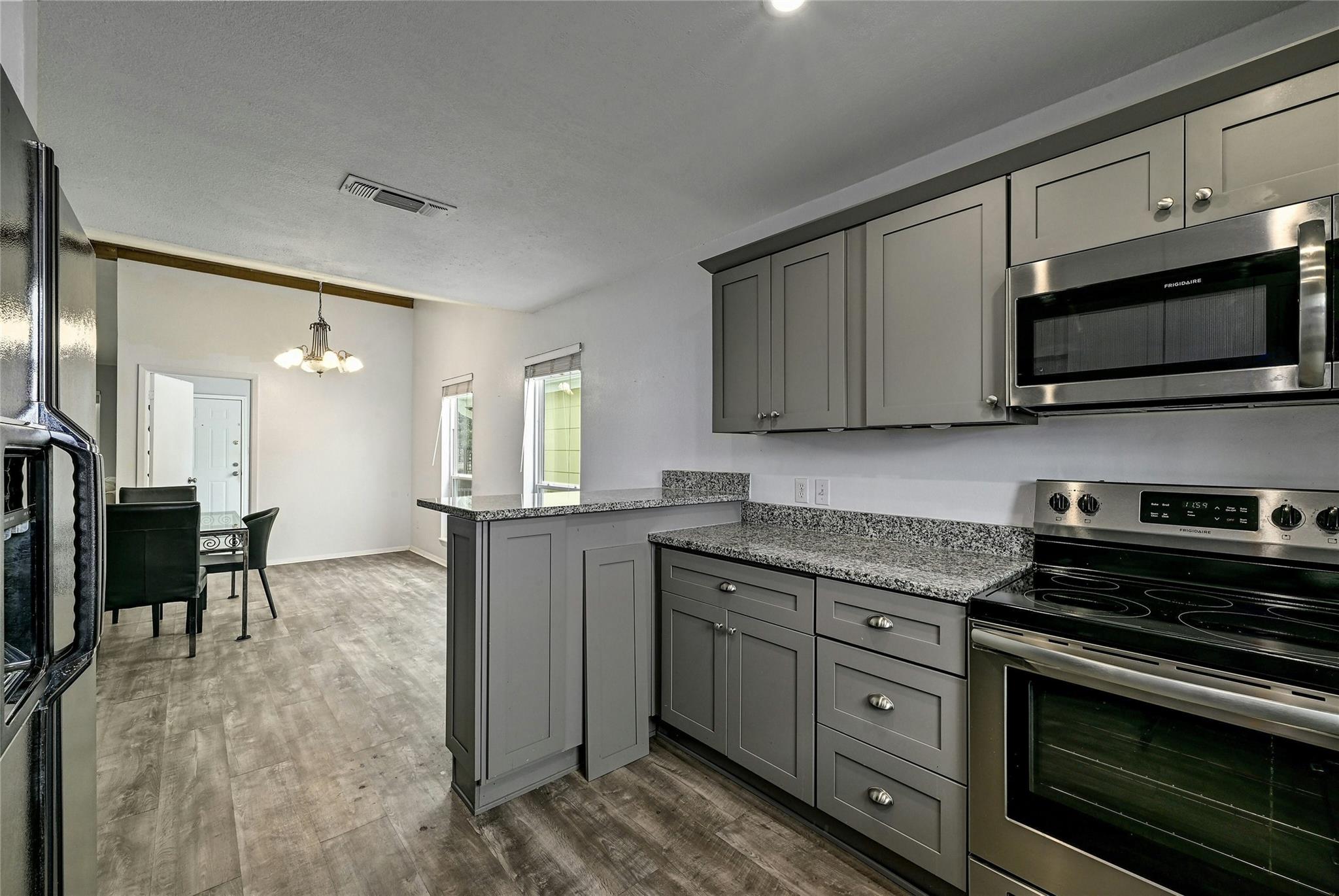 5306 Bedford Kingsland TX 78639