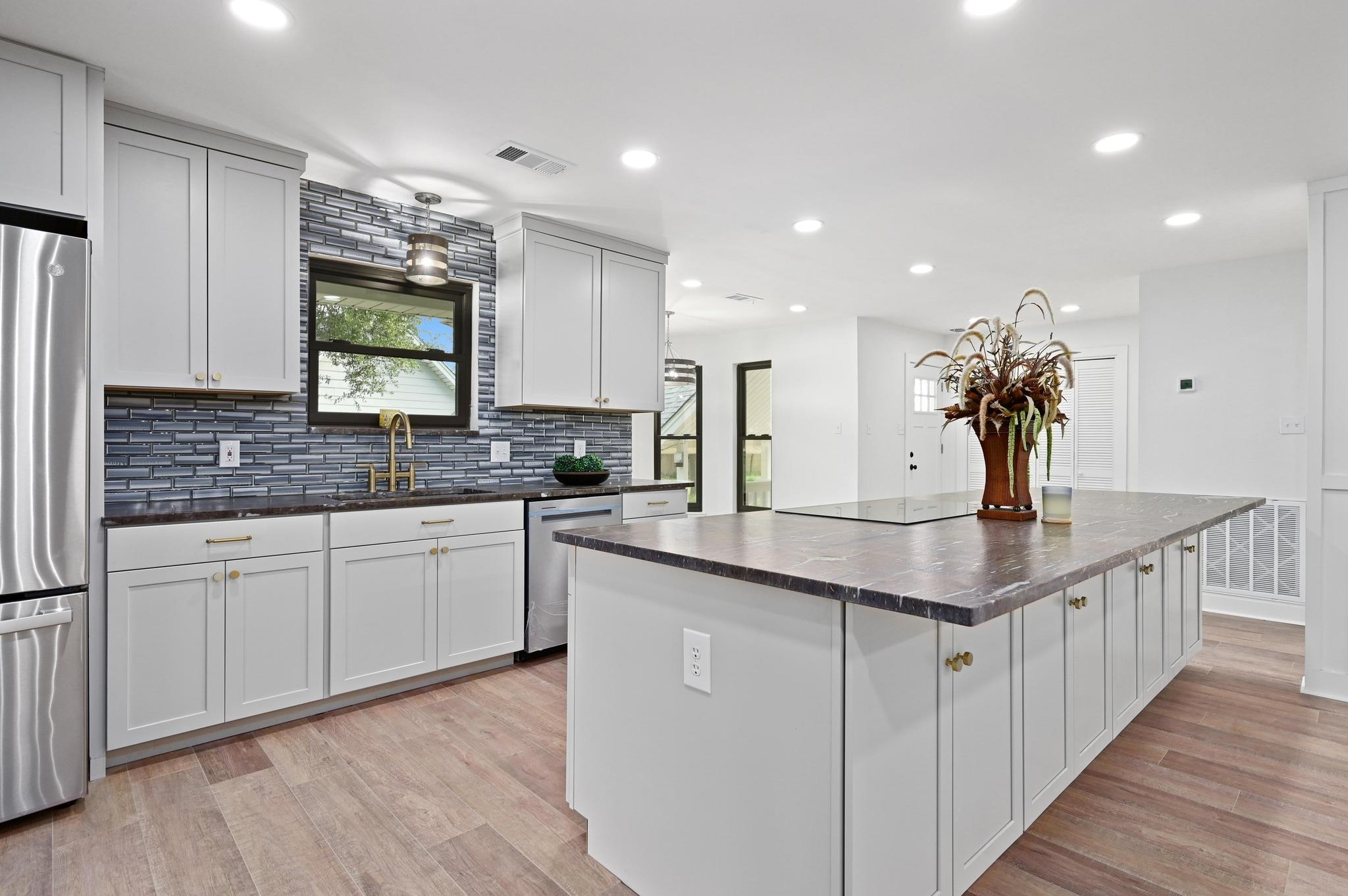 322 Mesa Oaks Leander TX 78641