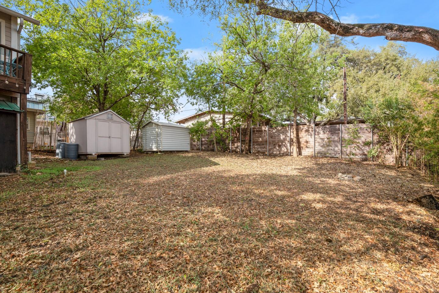 1406 Summit Street Austin TX 78741