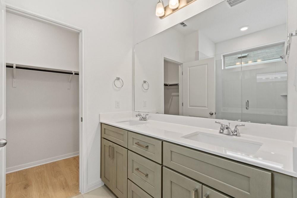 153 Greeneyes Way Kyle TX 78640