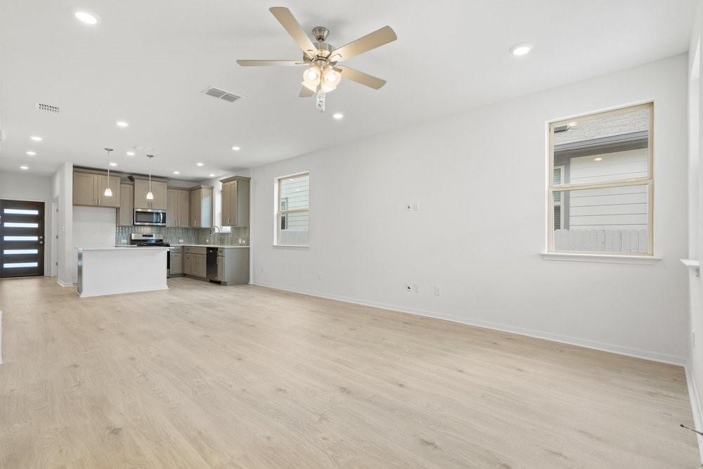 153 Greeneyes Way Kyle TX 78640