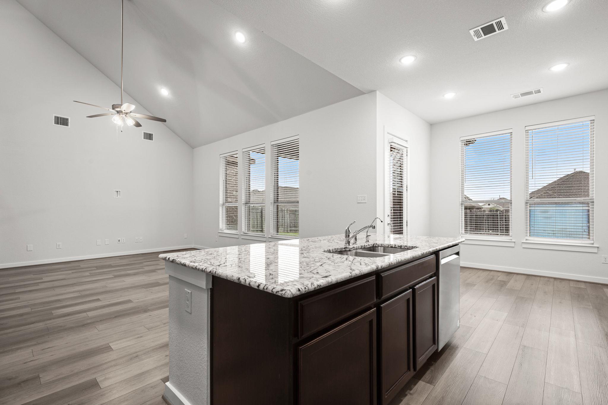 841 Spinnaker Loop Kyle TX 78640