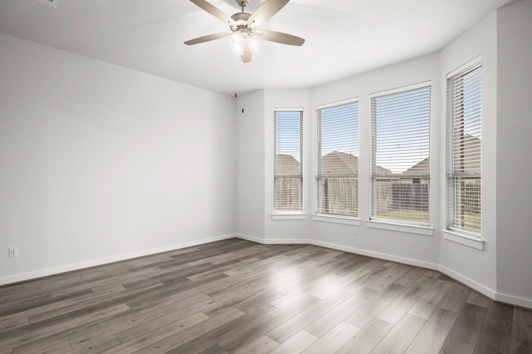 841 Spinnaker Loop Kyle TX 78640