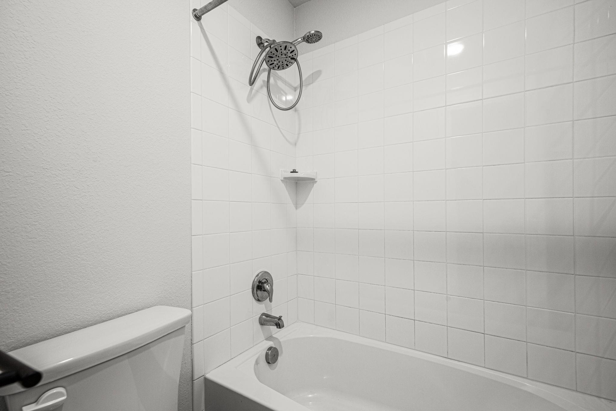 841 Spinnaker Loop Kyle TX 78640