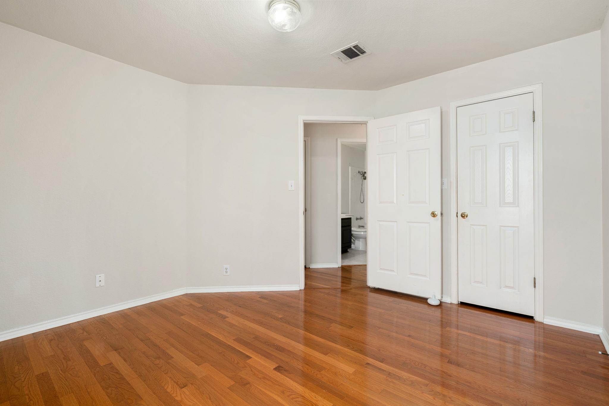 2704 Winding Brook Drive Austin TX 78748