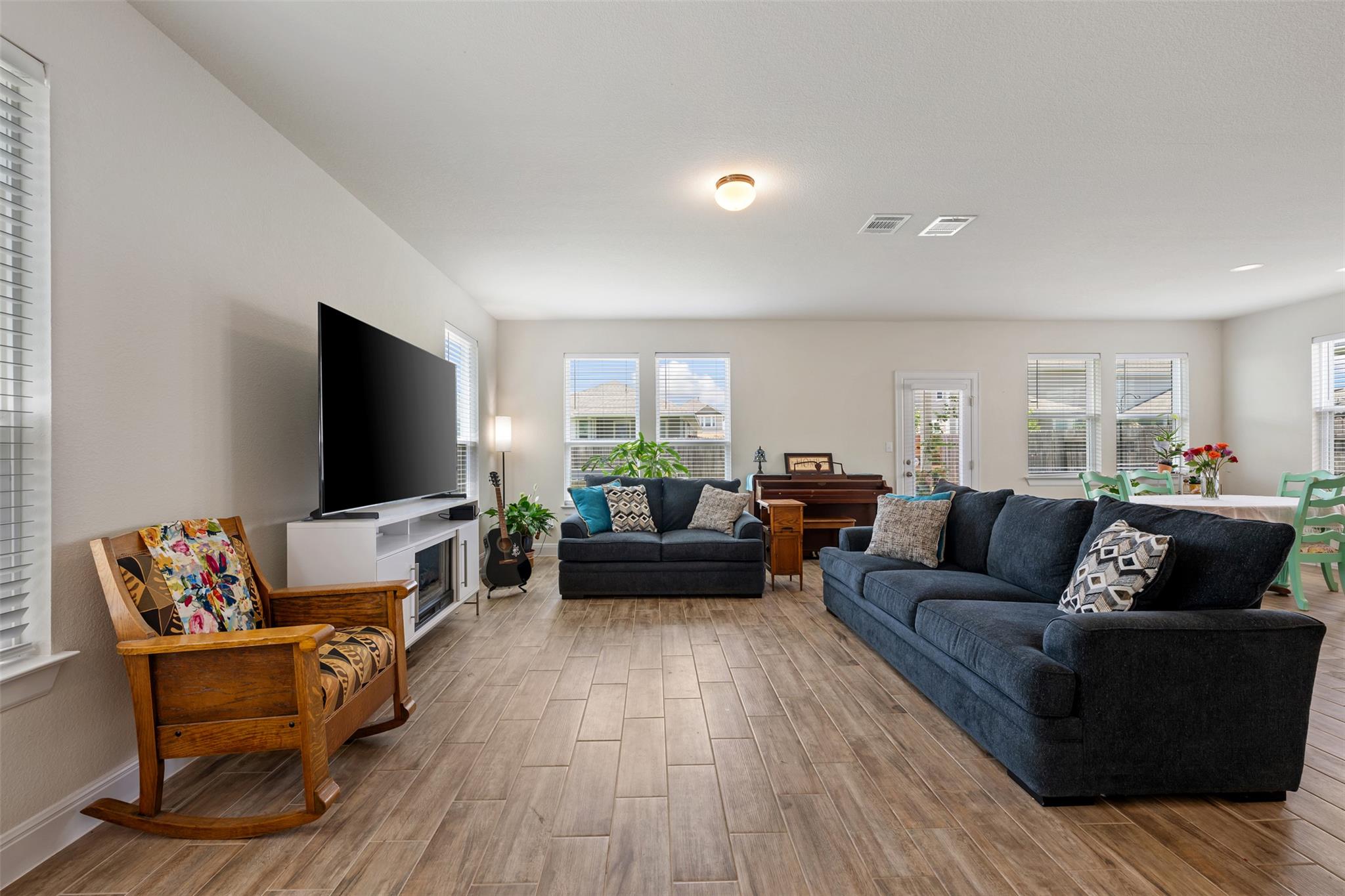 113 Oakstone Drive Georgetown TX 78628