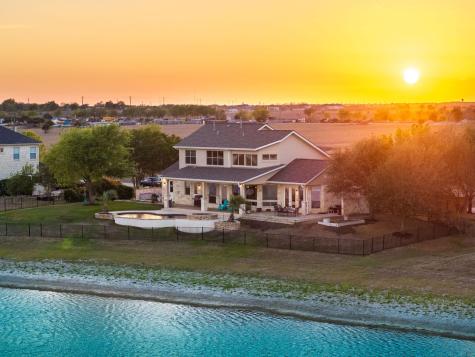 12407 Aquaplex Drive Buda TX 78610