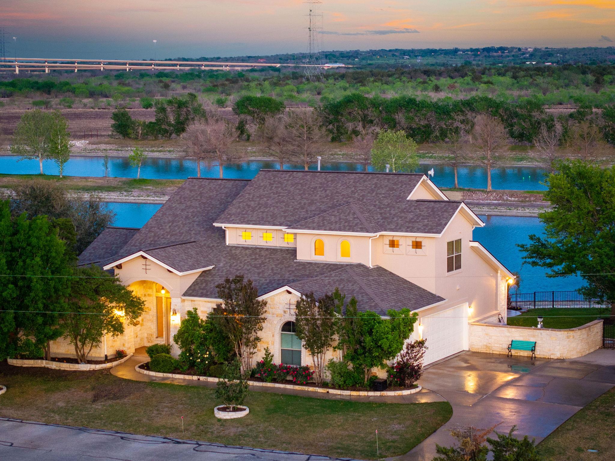 12407 Aquaplex Drive Buda TX 78610
