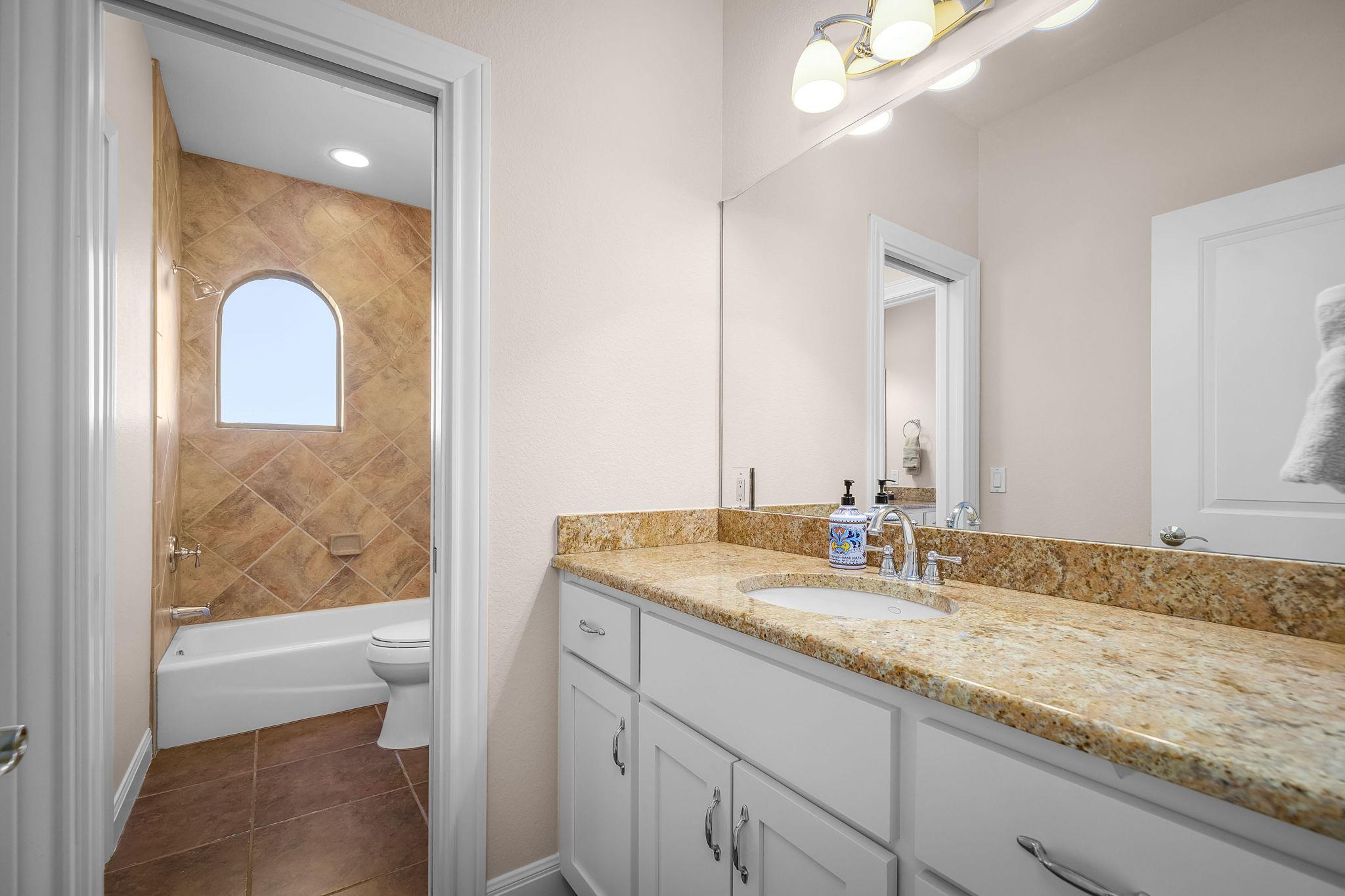 12407 Aquaplex Drive Buda TX 78610