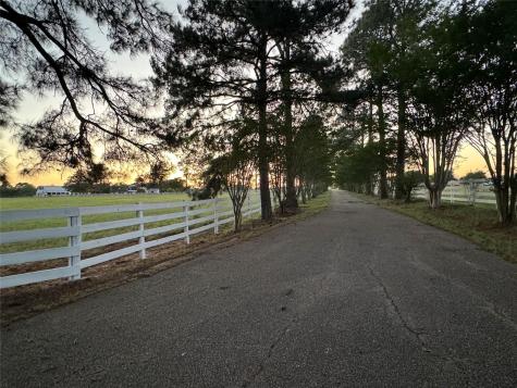 2520 Highway 304 Smithville TX 78957