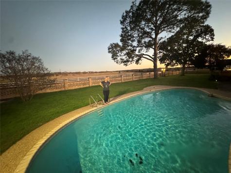 2520 Highway 304 Smithville TX 78957