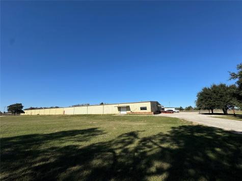 2520 Highway 304 Smithville TX 78957