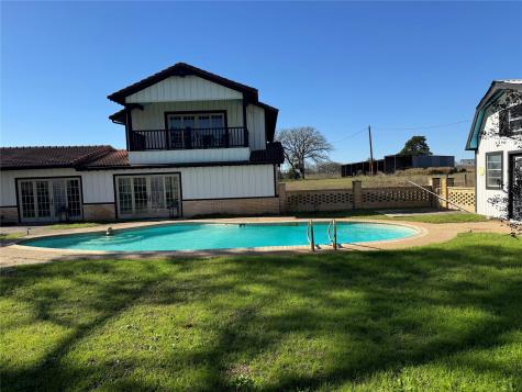 2520 Highway 304 Smithville TX 78957