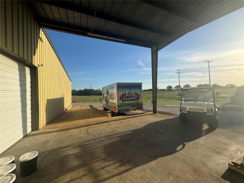 2520 Highway 304 Smithville TX 78957