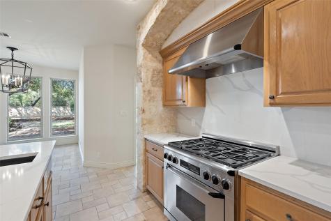 1881 County Road 414 Spicewood TX 78669