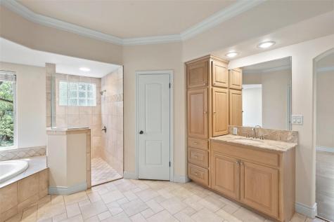 1881 County Road 414 Spicewood TX 78669