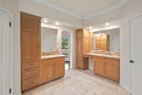 1881 County Road 414 Spicewood TX 78669