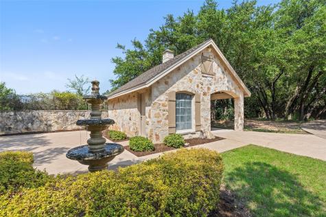 1881 County Road 414 Spicewood TX 78669
