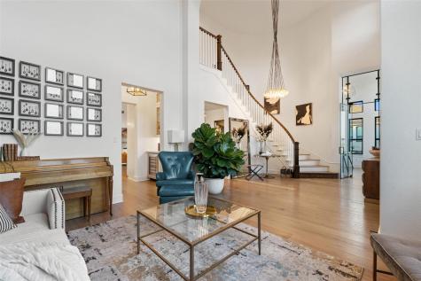 302 Lodestone Lane Austin TX 78738