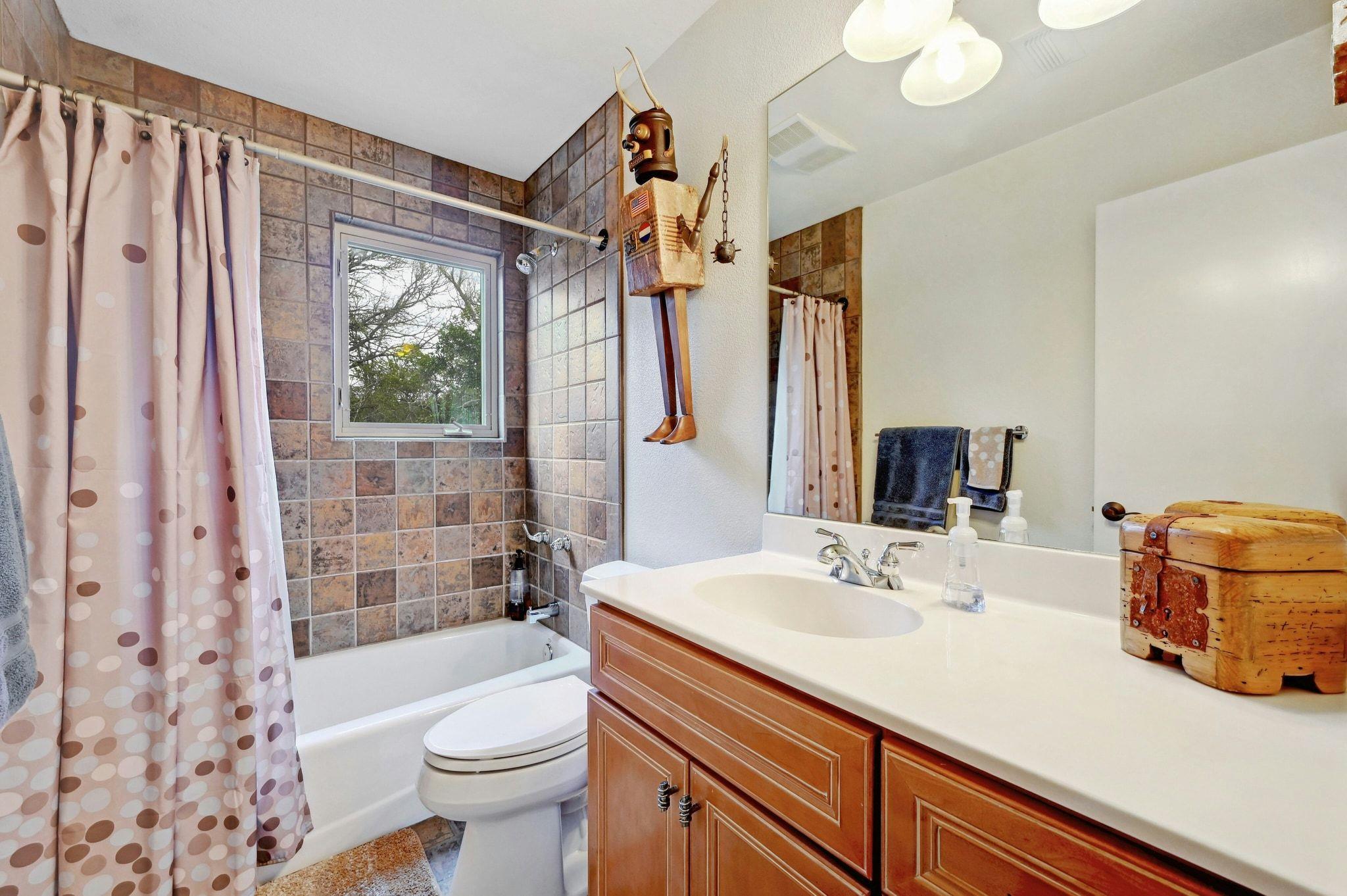 2147 Tejas Trail Blanco TX 78606