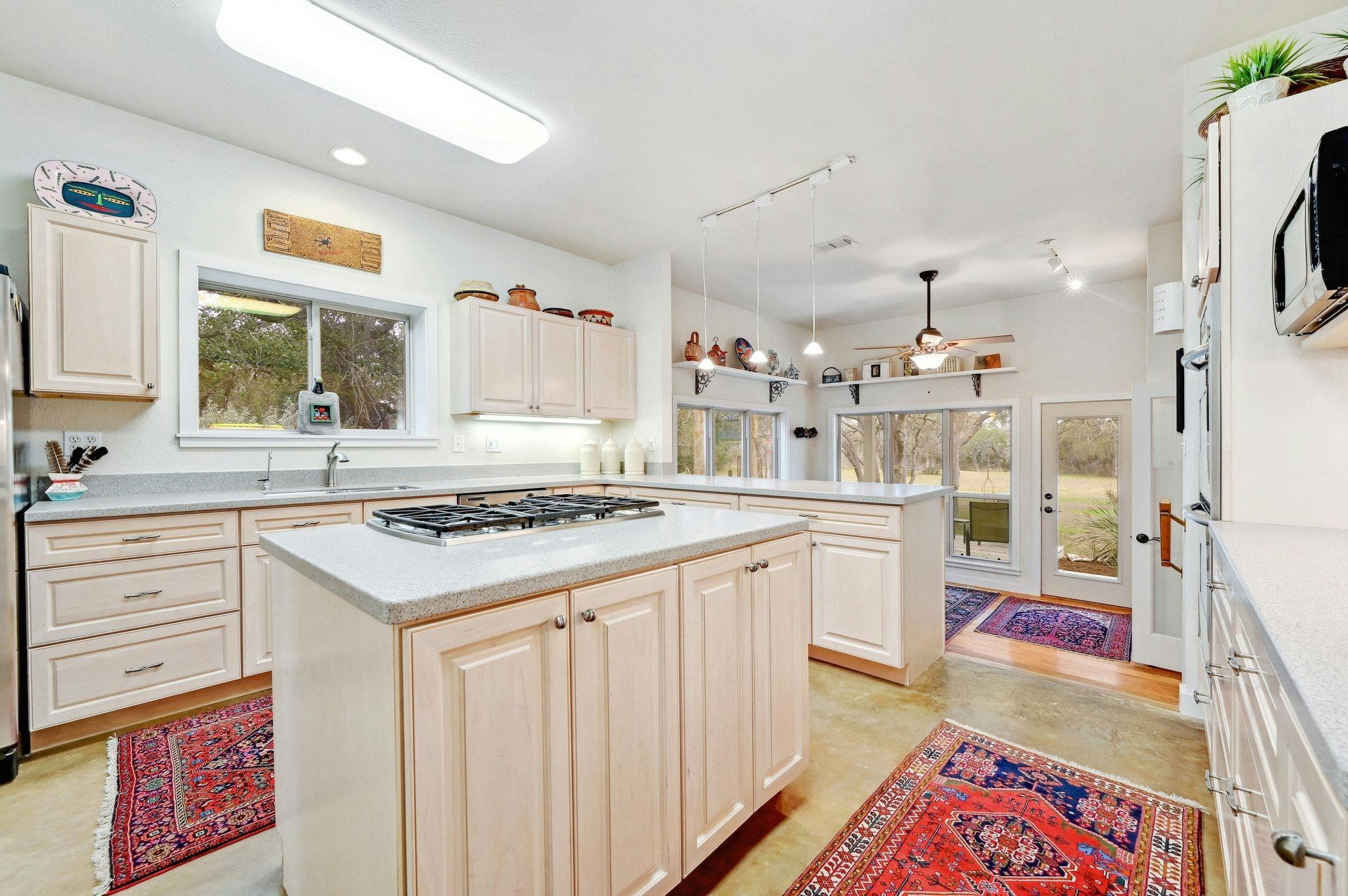 2147 Tejas Trail Blanco TX 78606
