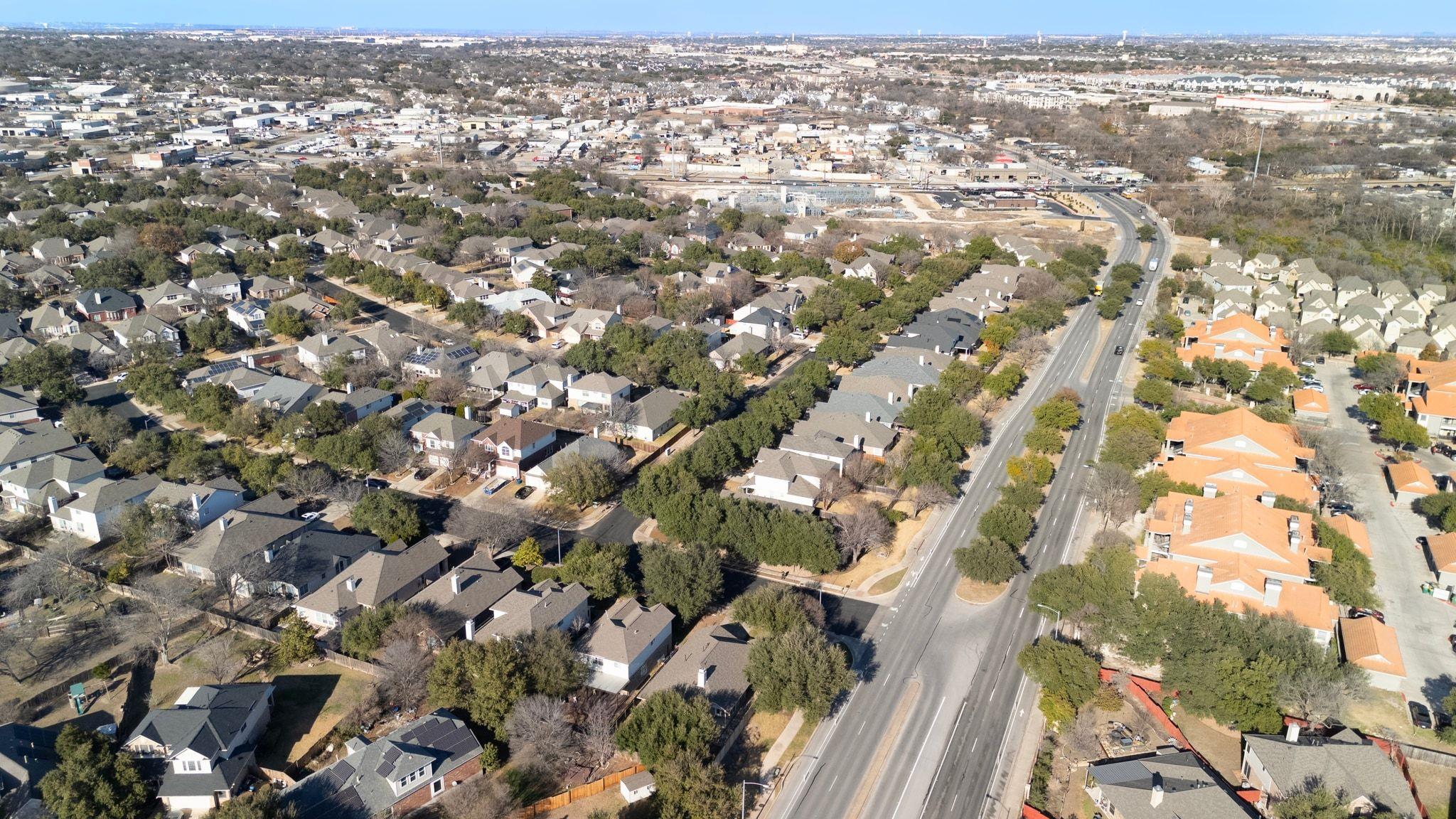 1601 Lynnville Trail Austin TX 78727