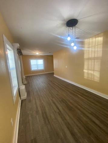 214 S Hackberry Avenue Luling TX 78648