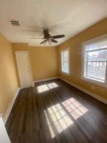214 S Hackberry Avenue Luling TX 78648